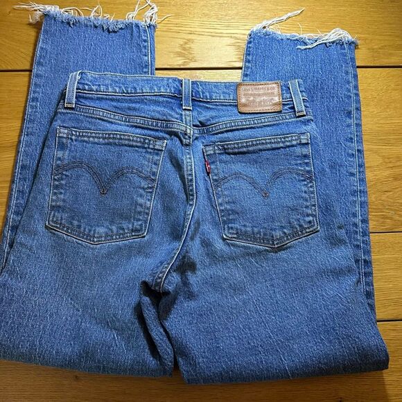 Levi Wedgie straight jeans buttonfly 26 raw hem - Picture 13 of 13